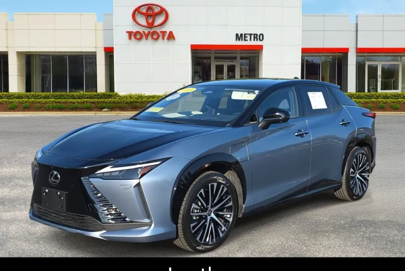 2023 Lexus RZ 450e Luxury photo 1