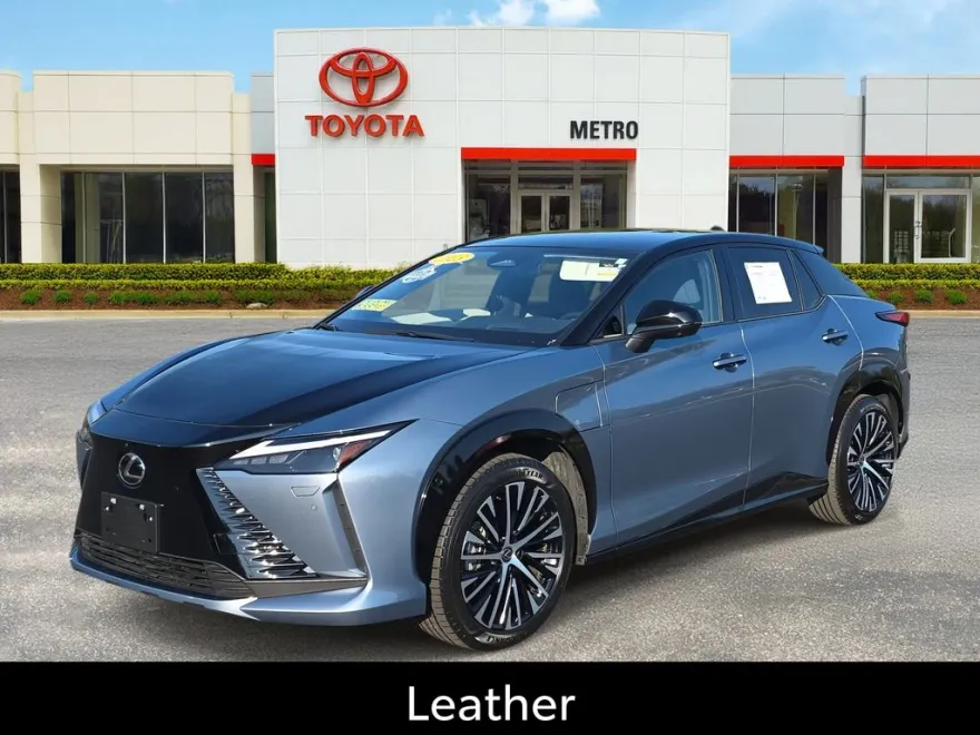 2023 Lexus RZ 450e Luxury photo 1