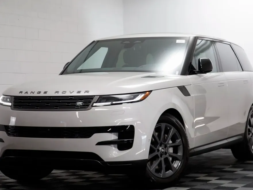 2025 Land Rover Range Rover Sport SE photo 1
