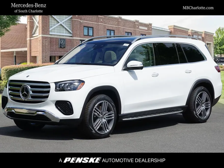 2025 Mercedes Benz GLS 450 4MATIC photo 1