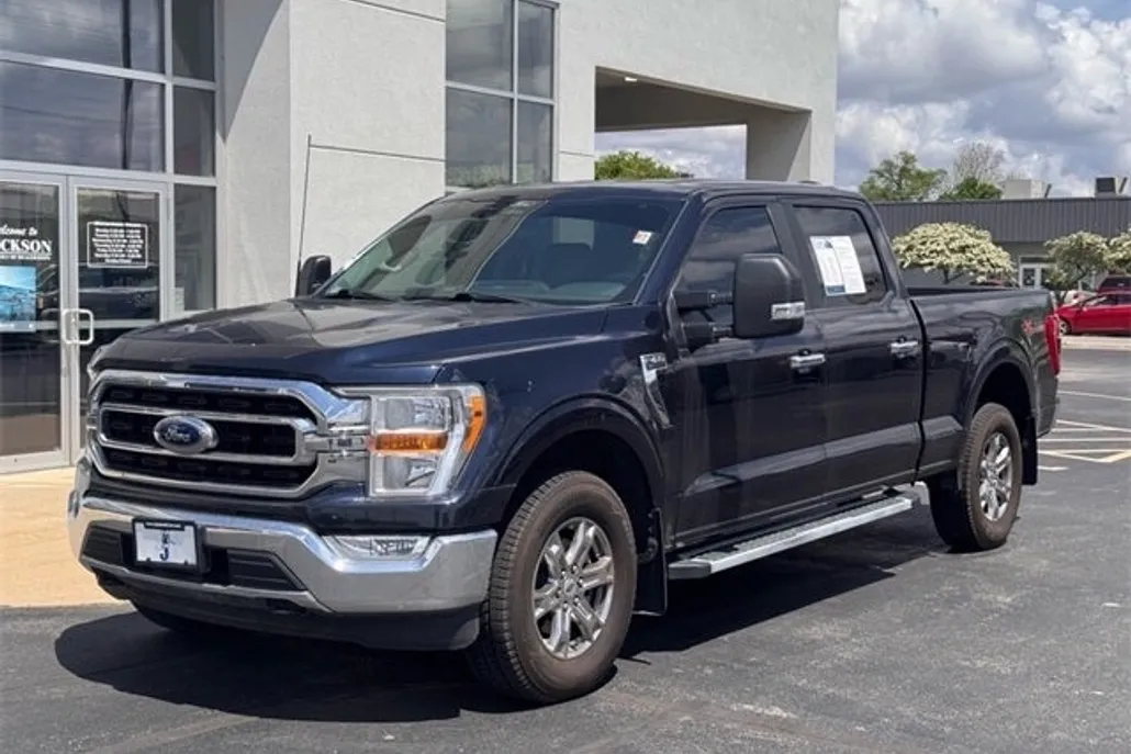 2022 Ford F-150 XLT photo 1