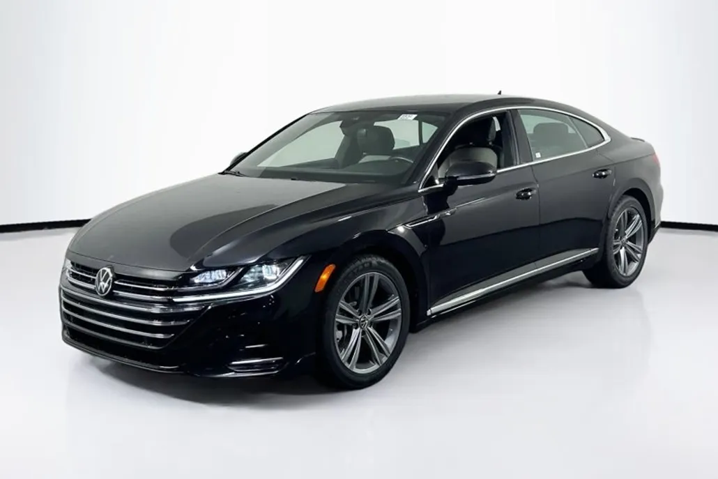2023 Volkswagen Arteon SE R-Line photo 1