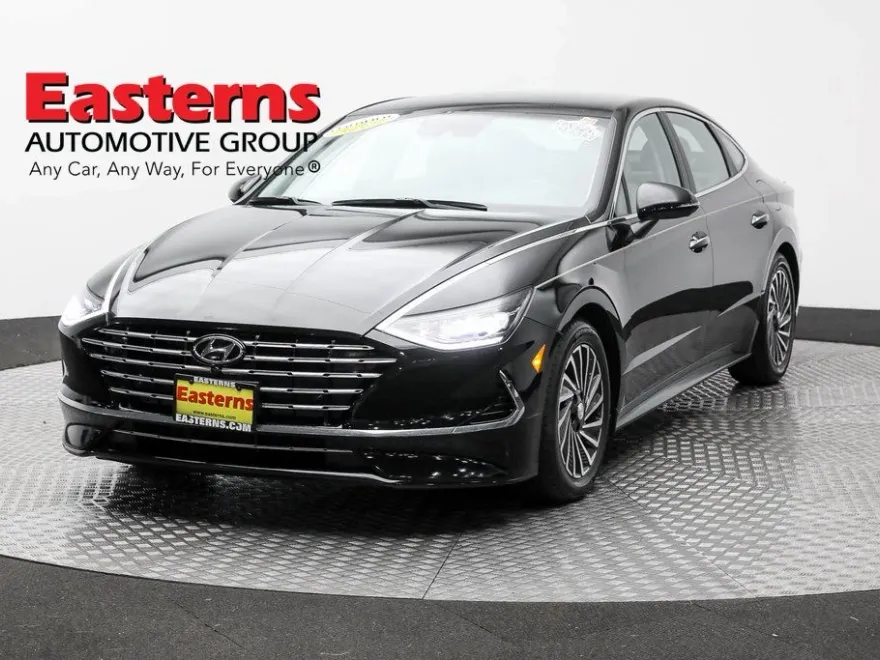 2022 Hyundai Sonata Hybrid Limited photo 1