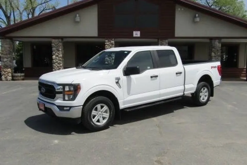 2023 Ford F-150 XLT photo 1