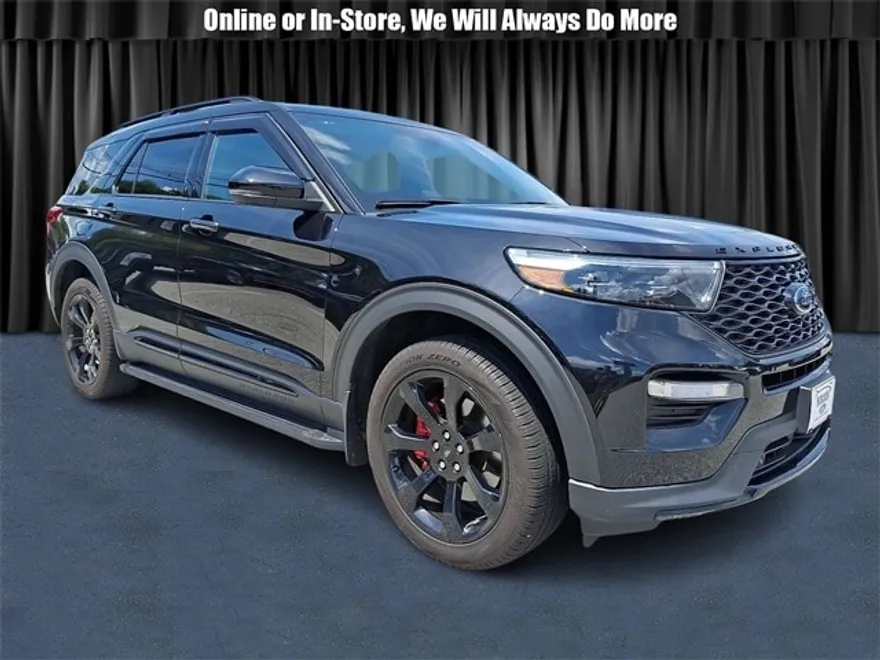 2024 Ford Explorer ST photo 1