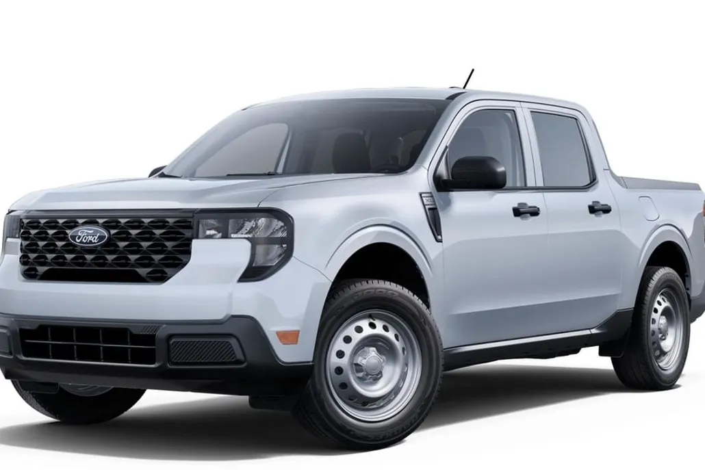 2025 Ford Maverick XL photo 1