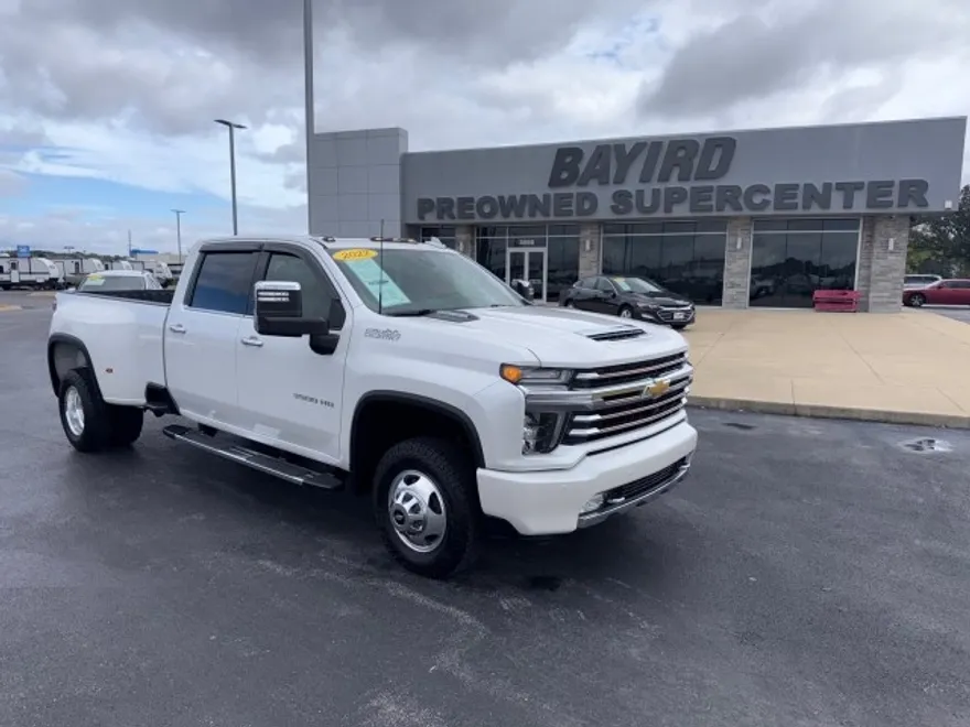 2022 Chevrolet Silverado 3500HD High Country photo 1