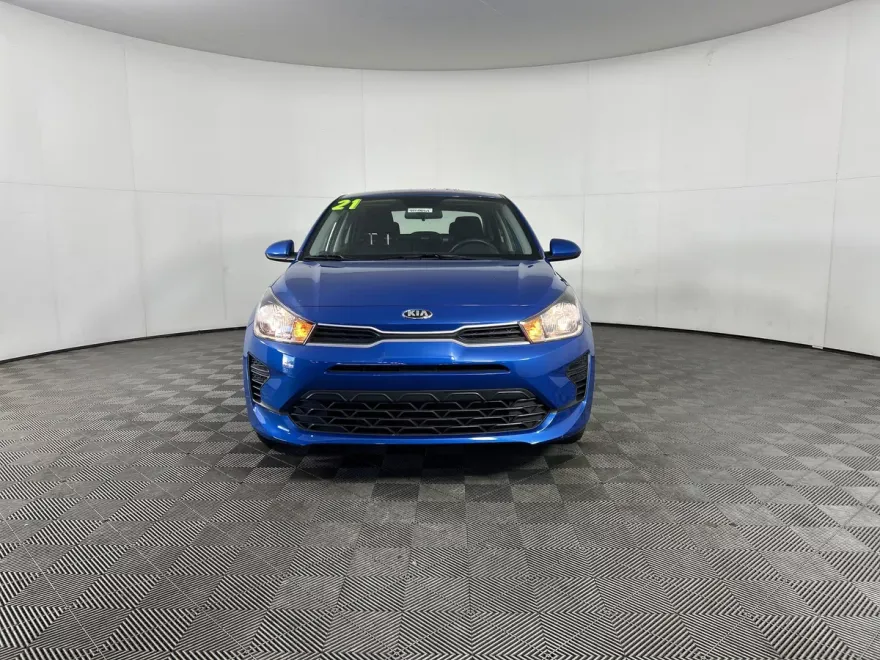 2021 Kia Rio S photo 1