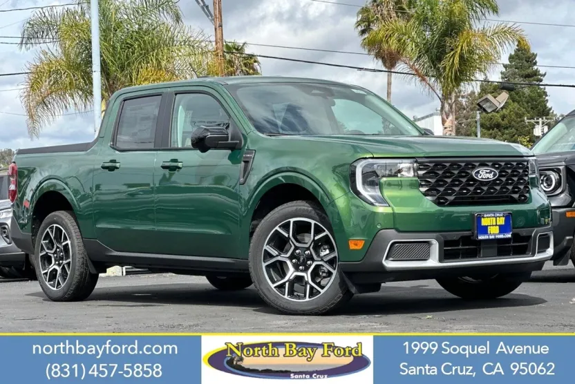 2025 Ford Maverick Lariat photo 1