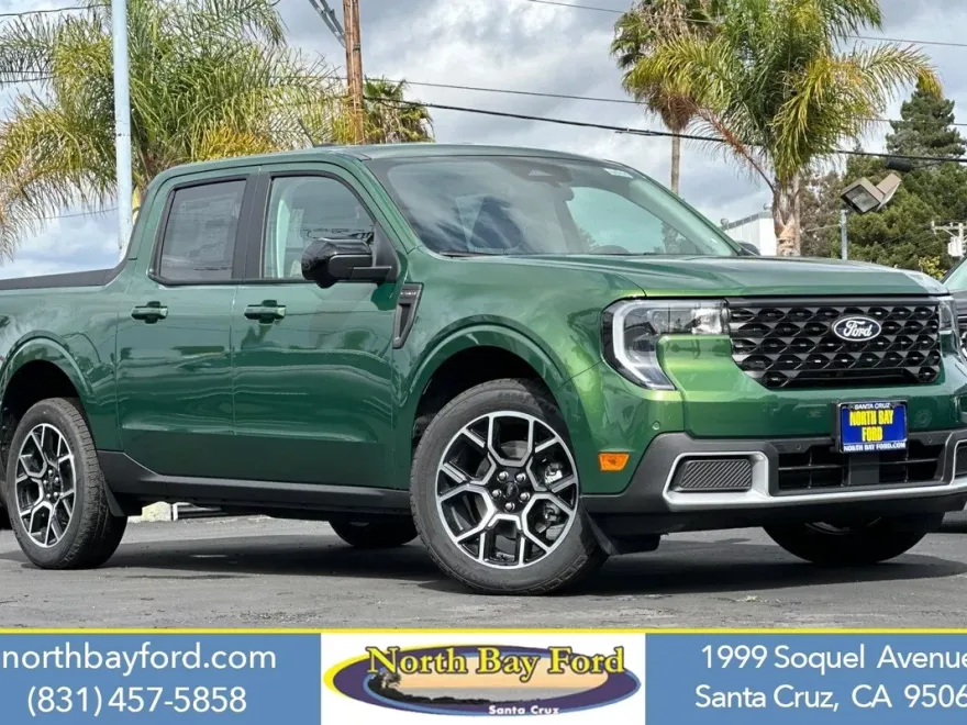 2025 Ford Maverick Lariat photo 1