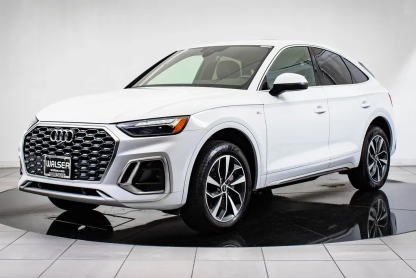 2022 Audi Q5 45 S line Premium photo 1