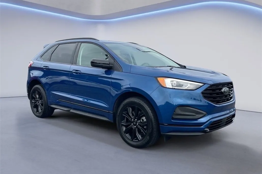 2024 Ford Edge SE photo 1