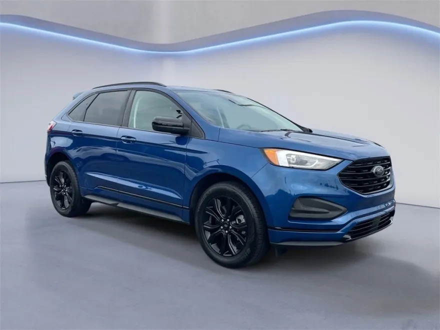 2024 Ford Edge SE photo 1