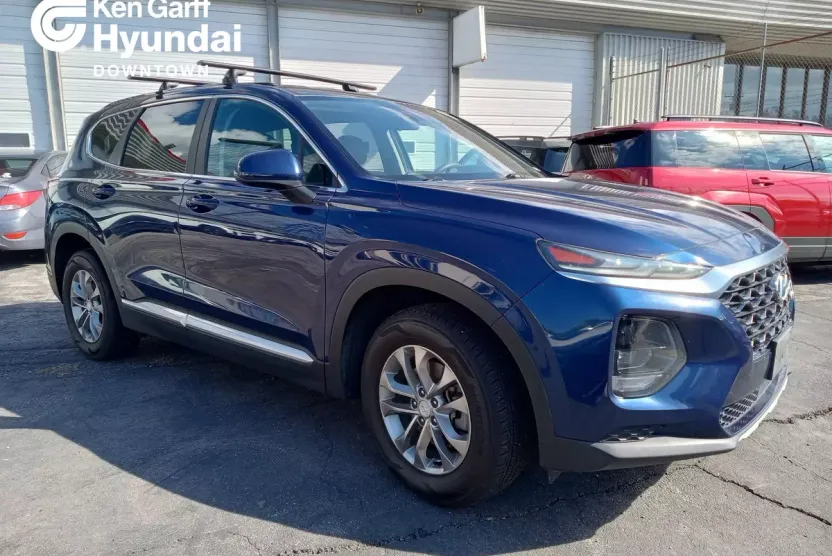 2019 Hyundai Santa Fe SE photo 1