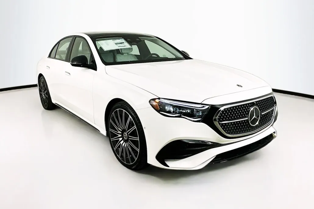 2025 Mercedes Benz E 350 4MATIC Sedan photo 1