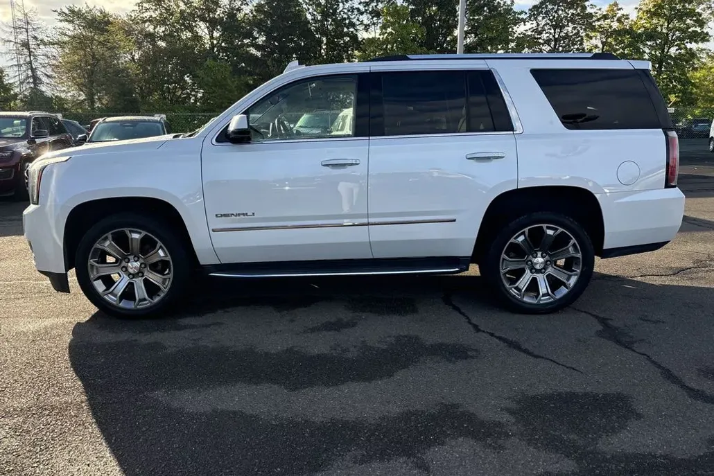 2017 Gmc Yukon Denali photo 1