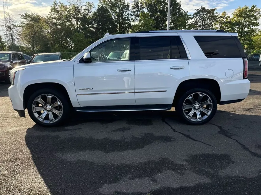 2017 Gmc Yukon Denali photo 1