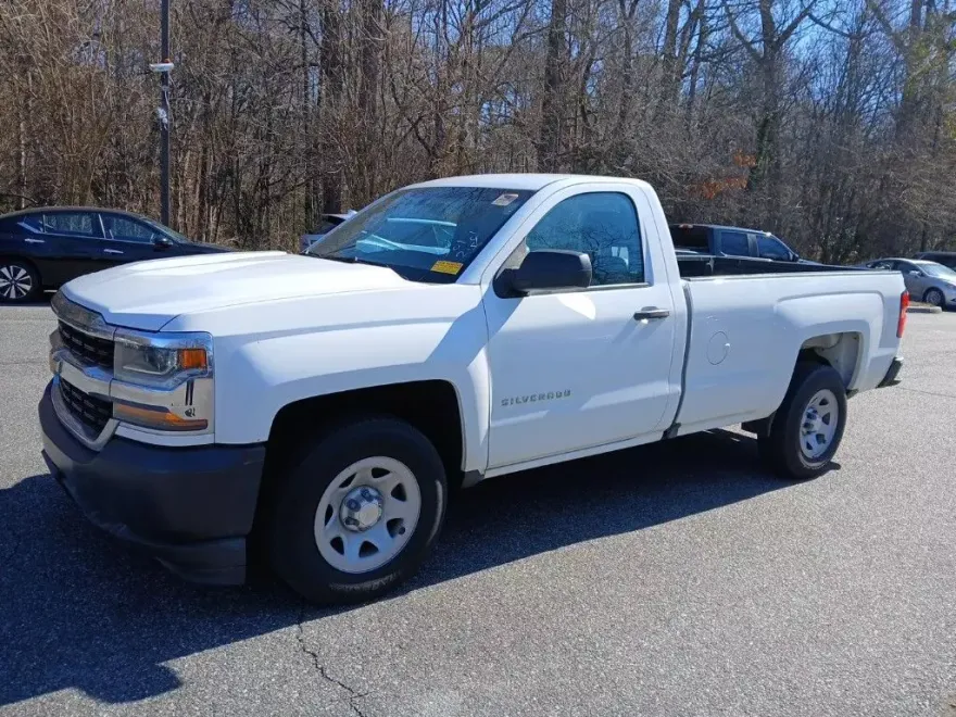 2017 Chevrolet Silverado 1500 photo 1
