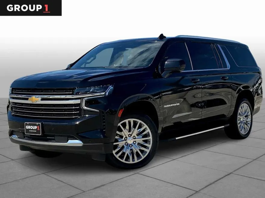 2024 Chevrolet Suburban LT photo 1