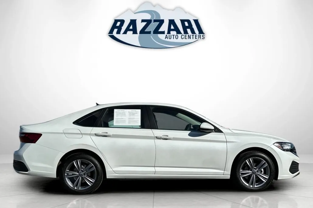 2024 Volkswagen Jetta 1.5T SE photo 1