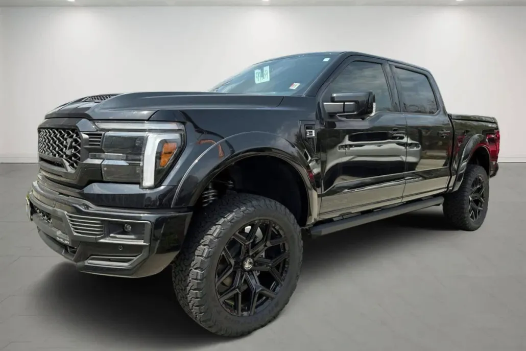 2025 Ford F-150 Lariat photo 1