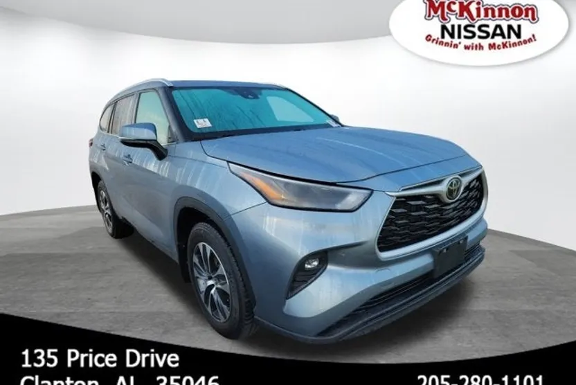 2023 Toyota Highlander XLE photo 1