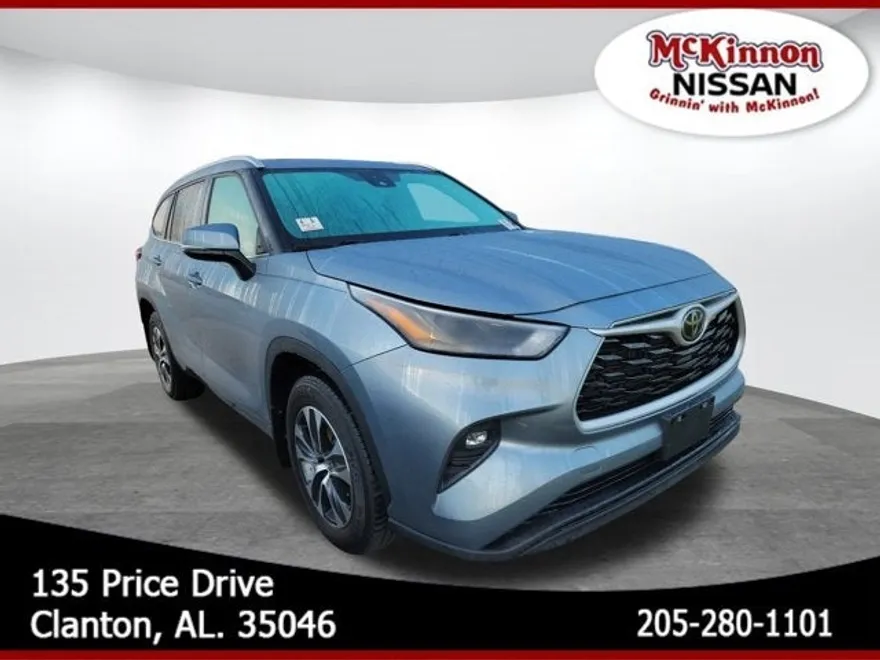 2023 Toyota Highlander XLE photo 1