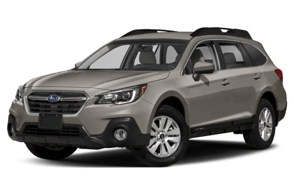2018 Subaru Outback 2.5i Premium photo 1