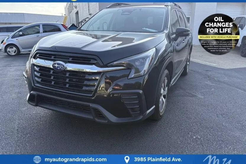 2023 Subaru Ascent Premium photo 1