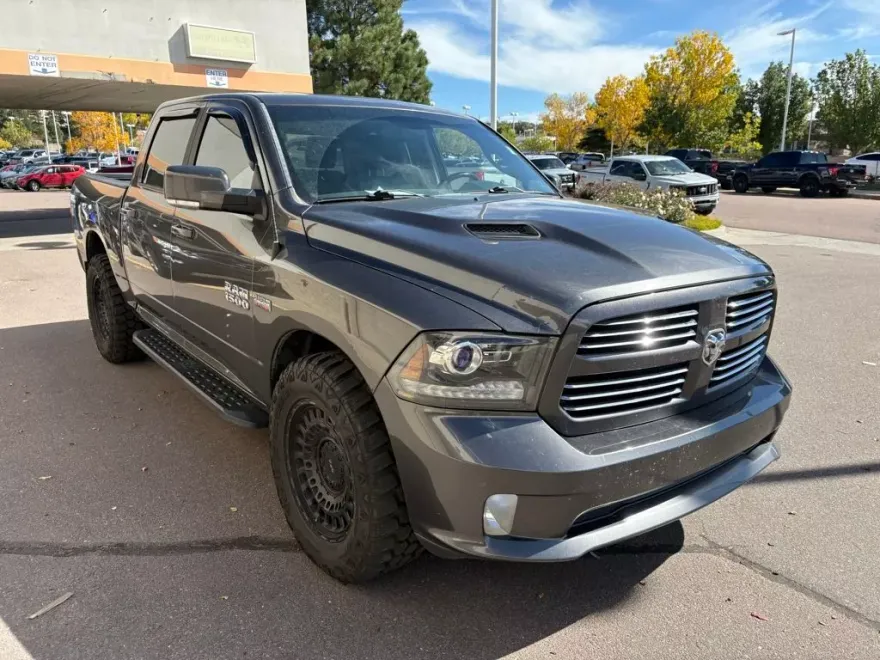 2017 Ram 1500 Sport photo 1