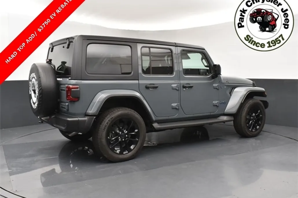 2025 Jeep Wrangler Sahara 4xe photo 1