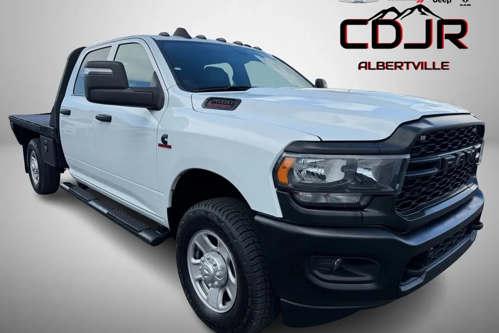2024 Ram 2500 Tradesman photo 1