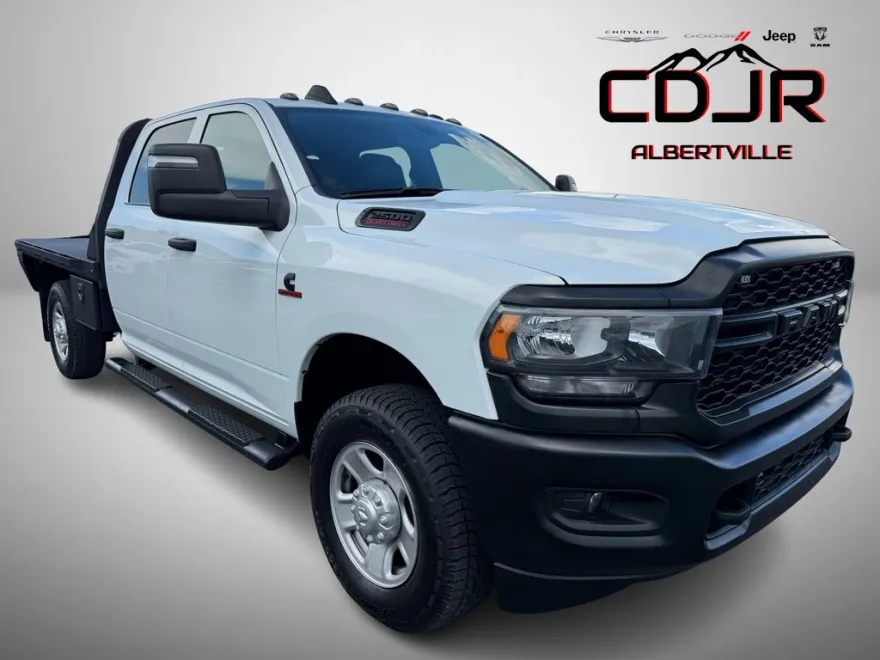 2024 Ram 2500 Tradesman photo 1