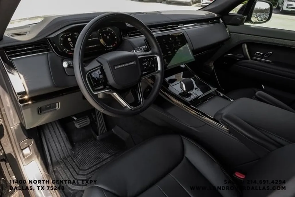 2025 Land Rover Range Rover Sport P360 S photo 1