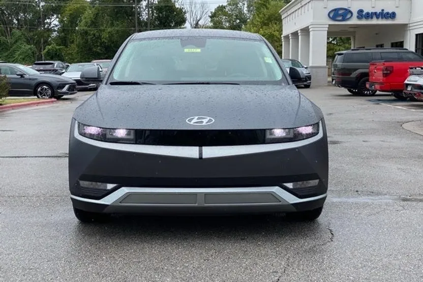 2024 Hyundai Ioniq 5 SEL photo 1