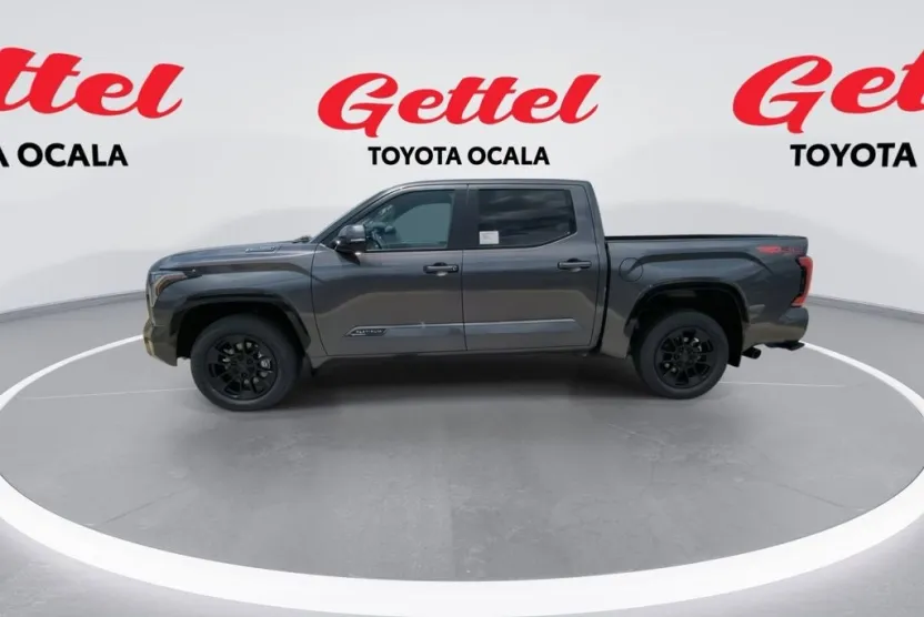 2025 Toyota Tundra Platinum photo 1