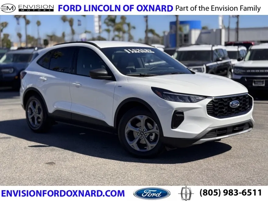 2025 Ford Escape ST-Line photo 1