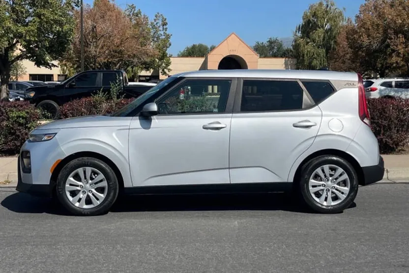 2021 Kia Soul LX S X-Line photo 1