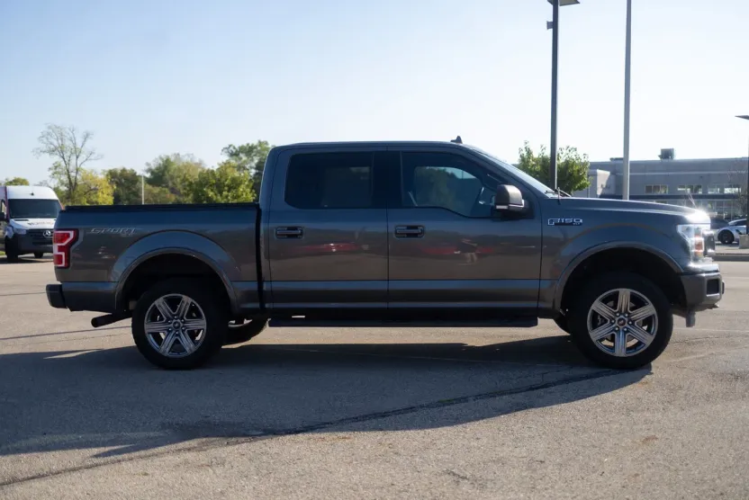 2018 Ford F-150 XLT photo 1