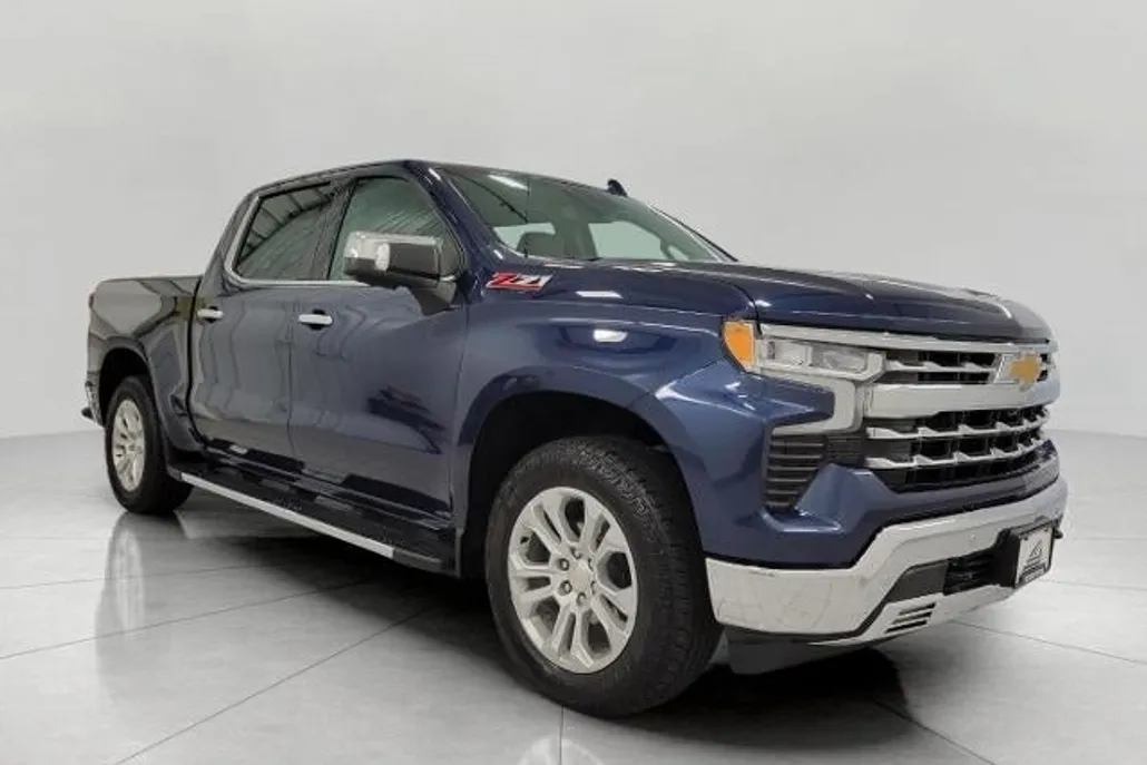 2023 Chevrolet Silverado 1500 LTZ photo 1