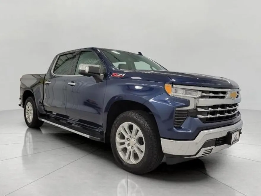 2023 Chevrolet Silverado 1500 LTZ photo 1