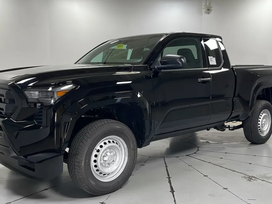 2025 Toyota Tacoma SR XtraCab photo 1