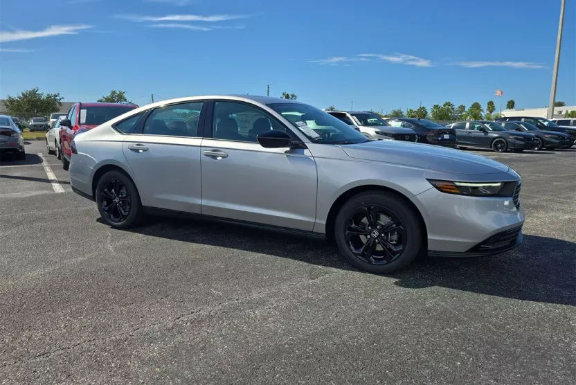 2025 Honda Accord 1.5T SE photo 1