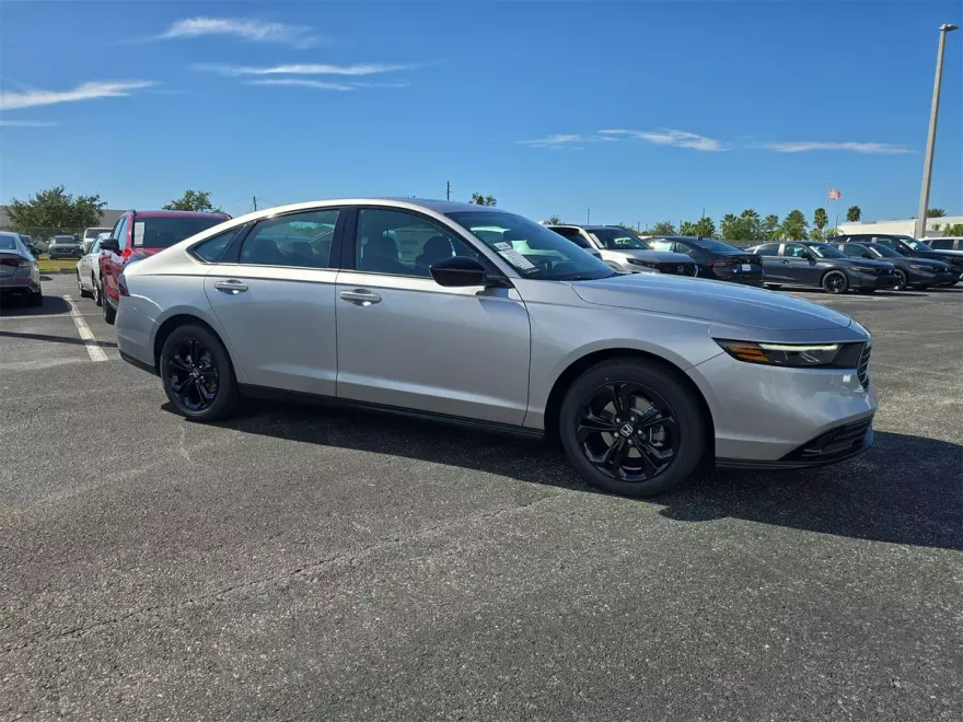 2025 Honda Accord 1.5T SE photo 1