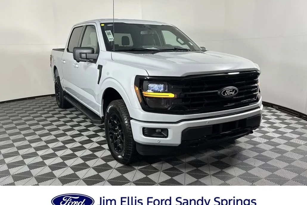 2025 Ford F-150 XLT photo 1