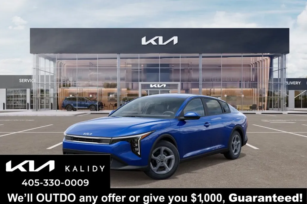 2025 Kia K4 LXS photo 1