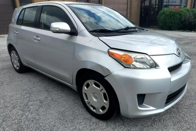 2010 Scion xD photo 1
