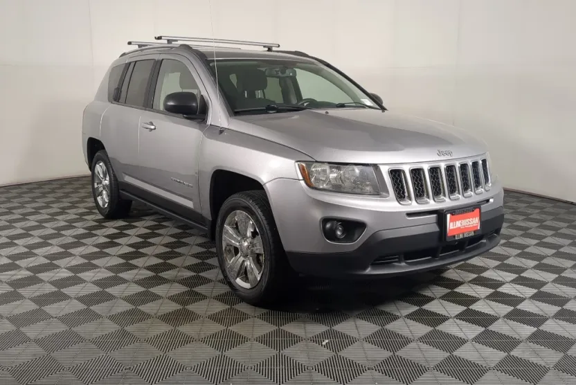 2016 Jeep Compass Sport photo 1
