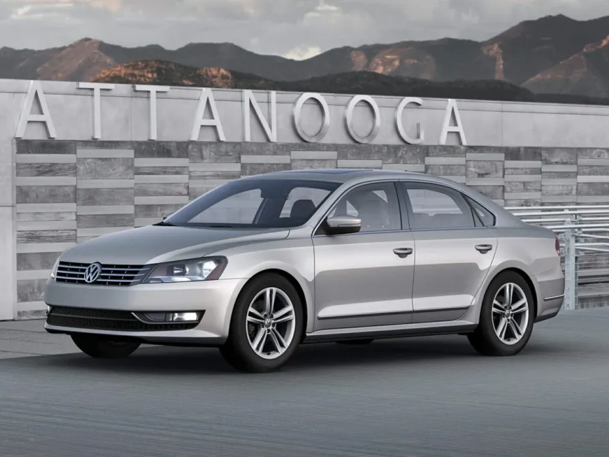 2015 Volkswagen Passat Limited photo 1