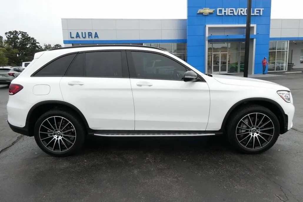 2022 Mercedes Benz GLC 300 4MATIC photo 1